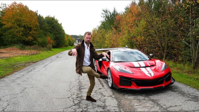 DEN HURTIGSTE AMERIKANSKE BIL, NOGENSINDE! C8 ZR1 DEN HURTIGSTE AMERIKANSKE BIL, NOGENSINDE! C8 ZR1