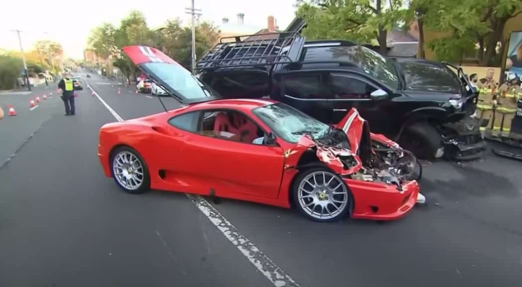 Sjælden Ferrari 360 Challenge Stradale sender Nissan Navara i vejret Sjaelden Ferrari 360 Challenge Stradale Sender Nissan Navara I Vejret 2