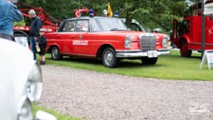 Biltræf på Gavnø Slot: Vintage Biler og Festlig Atmosfære Biltraef paa gavnoe slot vintage biler og festlig atmosfaere 50