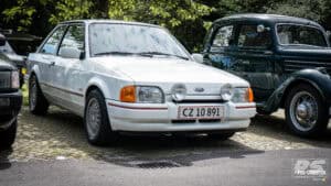 Biltræf på Gavnø Slot: Vintage Biler og Festlig Atmosfære Biltraef paa gavnoe slot vintage biler og festlig atmosfaere 77
