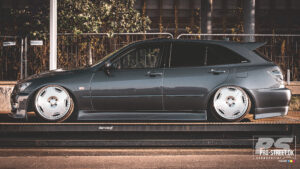 Lav moerk og gennemfoert thors lexus is300 sportcross 12
