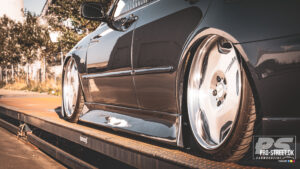 Lav moerk og gennemfoert thors lexus is300 sportcross 18