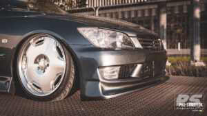 Lav moerk og gennemfoert thors lexus is300 sportcross 43