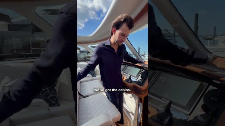 This 2,000HP Yacht is on EVERY millionaire's wishlist... 🤯